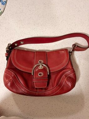 Cherry Red Coach F10909 Soho leather